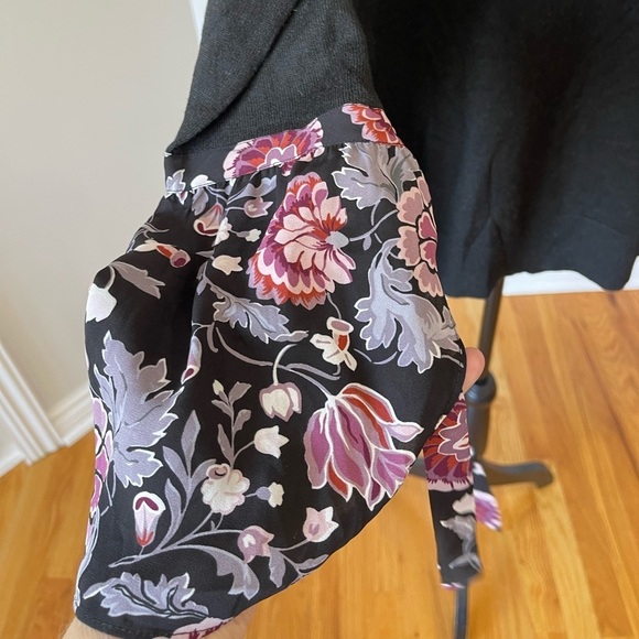 Loft size L black with sheer floral tie sleeve parts modest business going out - Picture 5 of 12